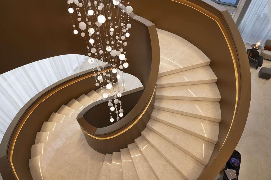 Embassy Suites By Hilton Dubai Business Bay Удобства фото