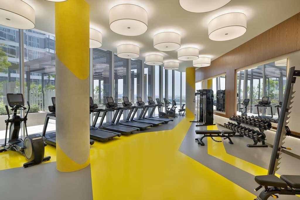 Embassy Suites By Hilton Dubai Business Bay Удобства фото
